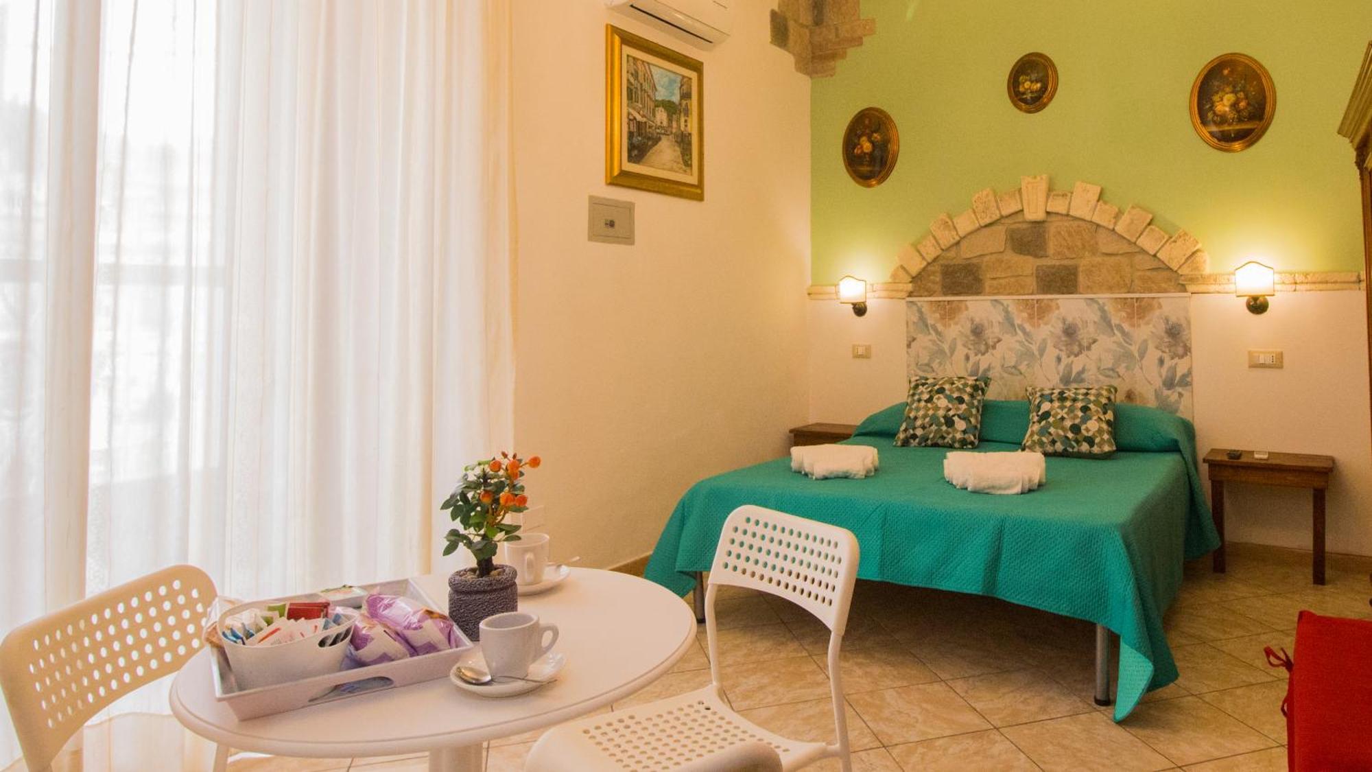 トロペーア Imperium Bed & Breakfast エクステリア 写真